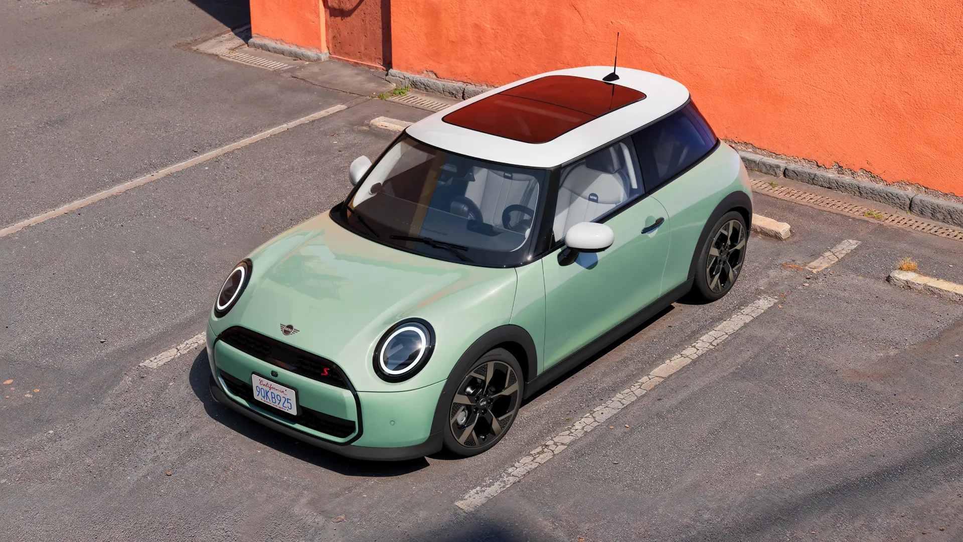 MINI Cooper 3 vrata - iskustvo vožnje - parking assistant