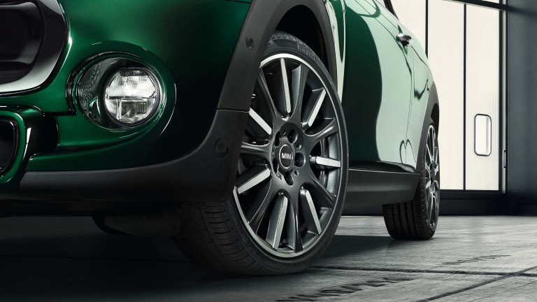 MINI Hatch s 3 vrata – zeleni – kotači i gume