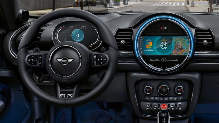 MINI Clubman - kokpit - paketi udobnosti i tehnologije