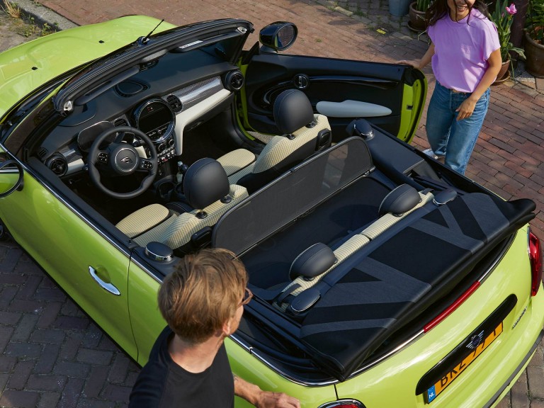 MINI Cabrio - vjetrobransko staklo - deflektor vjetra