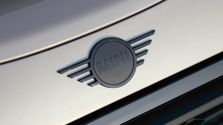 MINI Cabrio – vanjština – dizajnerski detalji Piano Black boje