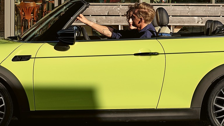MINI Cabrio - bočne trake - Piano Black