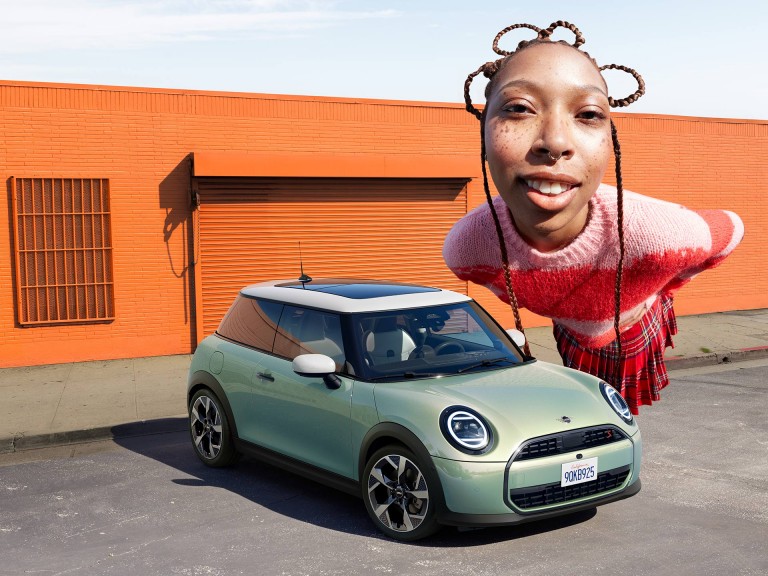 MINI Cooper 3 vrata - iskustvo vožnje - parking assistant