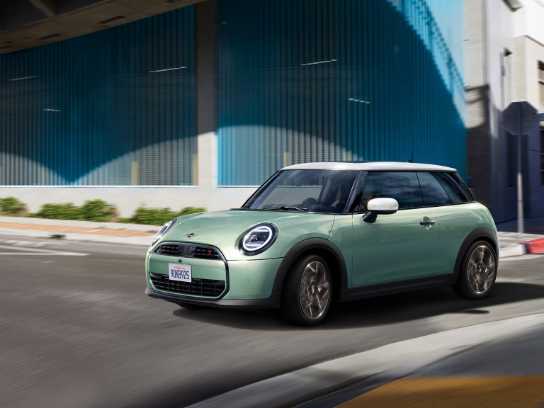 MINI Cooper 3 vrata - iskustvo vožnje - maksimalni go-kart osjećaj