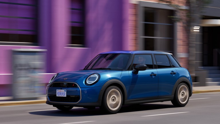 MINI Cooper 5 vrata - Financijske usluge - pregled - leasing najava