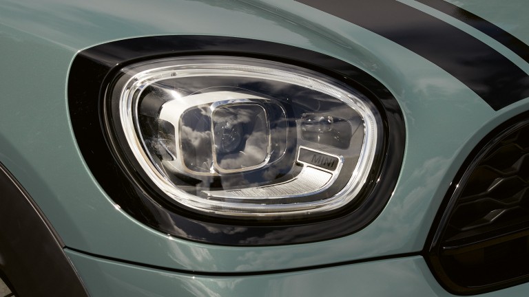 Novi MINI Countryman – adaptivna prednja svjetla – matrix tehnologija