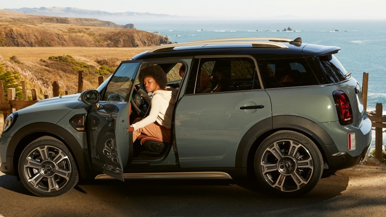 Novi MINI Countryman - bočni pogled - dizajn i nove boje